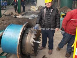 河北龍星化工！供熱管道帶壓開孔順利完成！